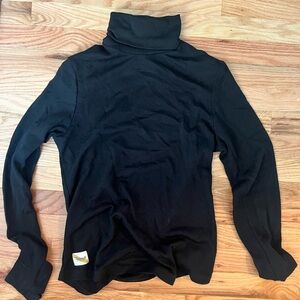 Tracksmith Fells Turtleneck size medium. Women's.